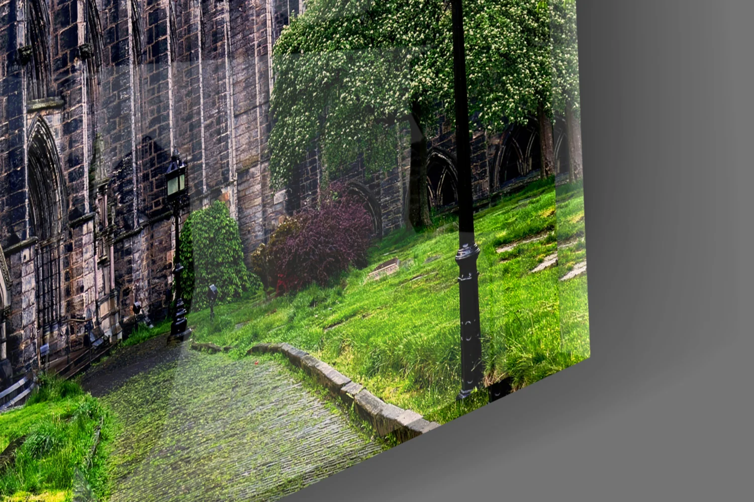 Glasgow Cathedral Glass Wall Art - Image 7